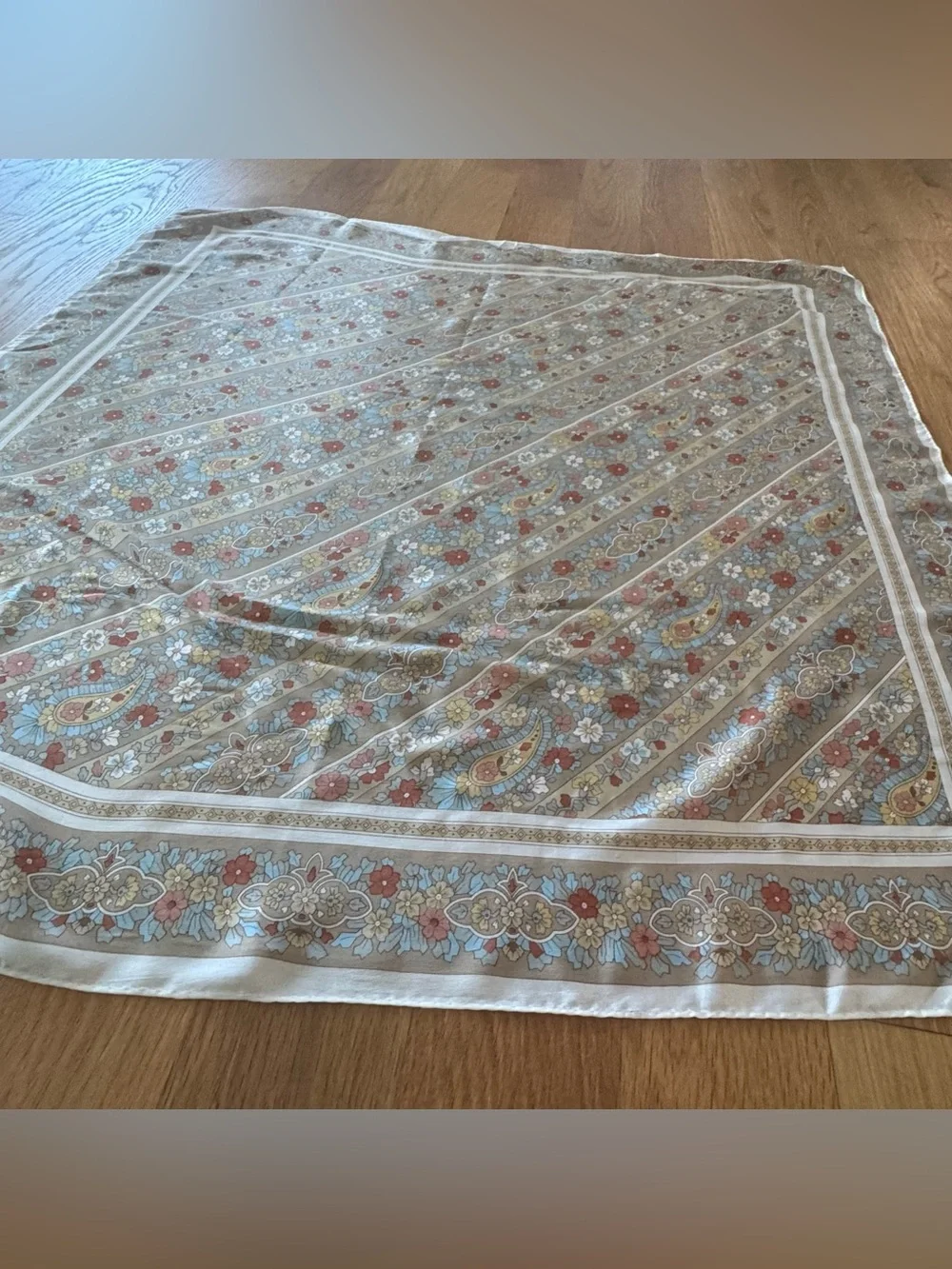Vintage The Specialty House 100% Silk Paisley Floral Scarf Square Made in Japan